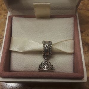 Authentic pandora snow whites crown